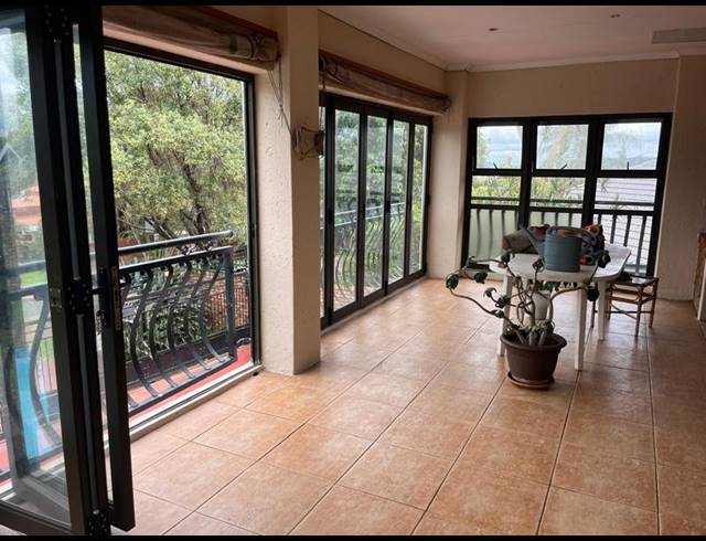 5 BEDROOM HOUSE FOR SALE IN WONDERBOOM